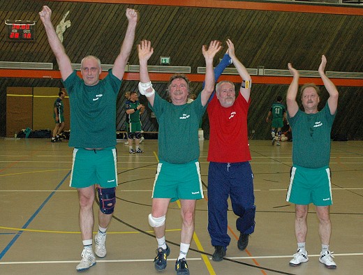 Oldies verabschieden sich mit 28:18-Sieg