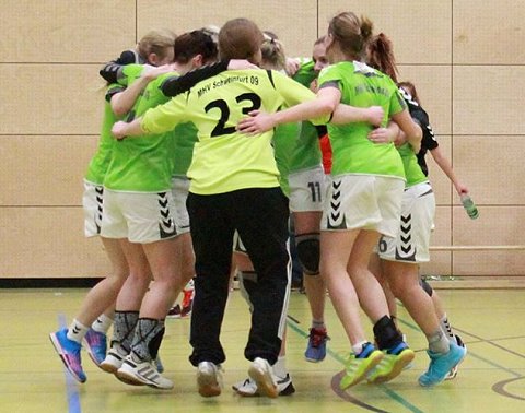 Freudentanz der MHV-Damen nach dem deutlichen Sieg