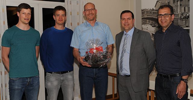 Neue und alte Vorstandschaft